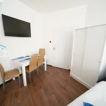 Bluestars Family Apartment Karlovy Vary Exterior photo