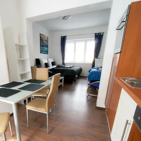 Bluestars Family Apartment Karlovy Vary Exterior photo
